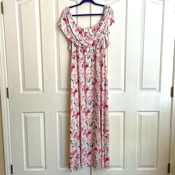 Ninexis Women’s off the shoulder long maxi  pink floral. New - Picture 1 of 10